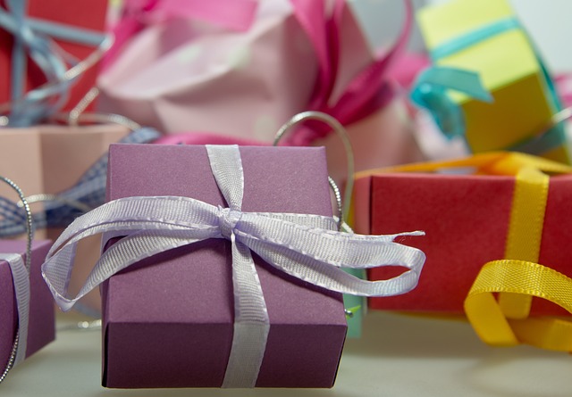 Rekomendasi Hadiah untuk Ibu Melahirkan yang Penuh Perhatian